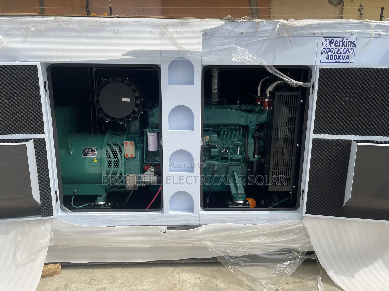 Strong And Silent Perkins Soundproof Diesel Generator 400kva