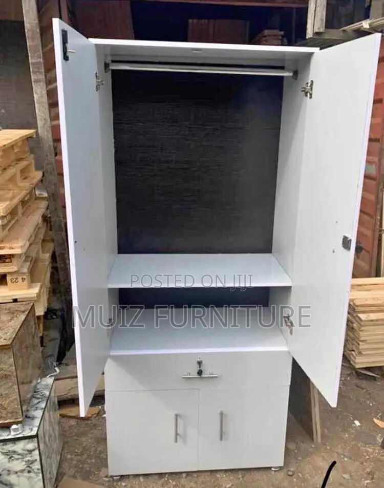 Mini Wardrobe