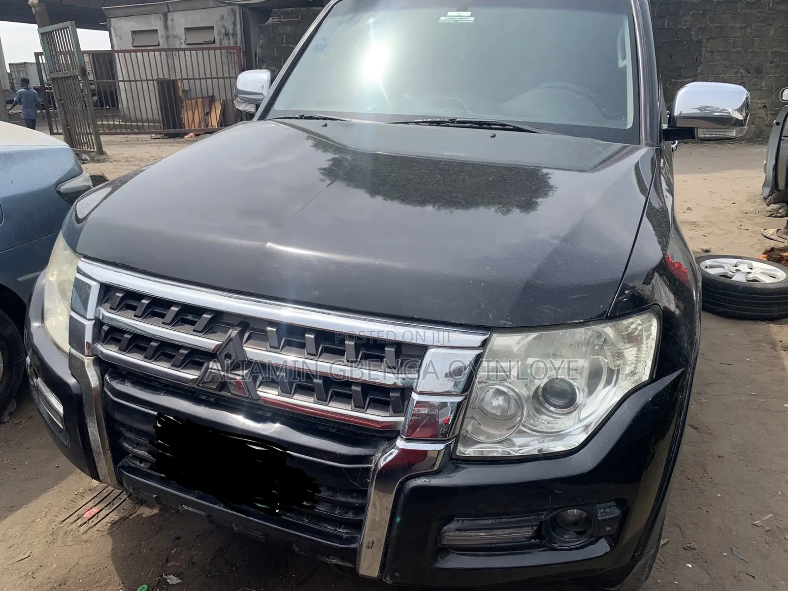 Mitsubishi Pajero 3.8 V6 GLS/GLX 2010 Black