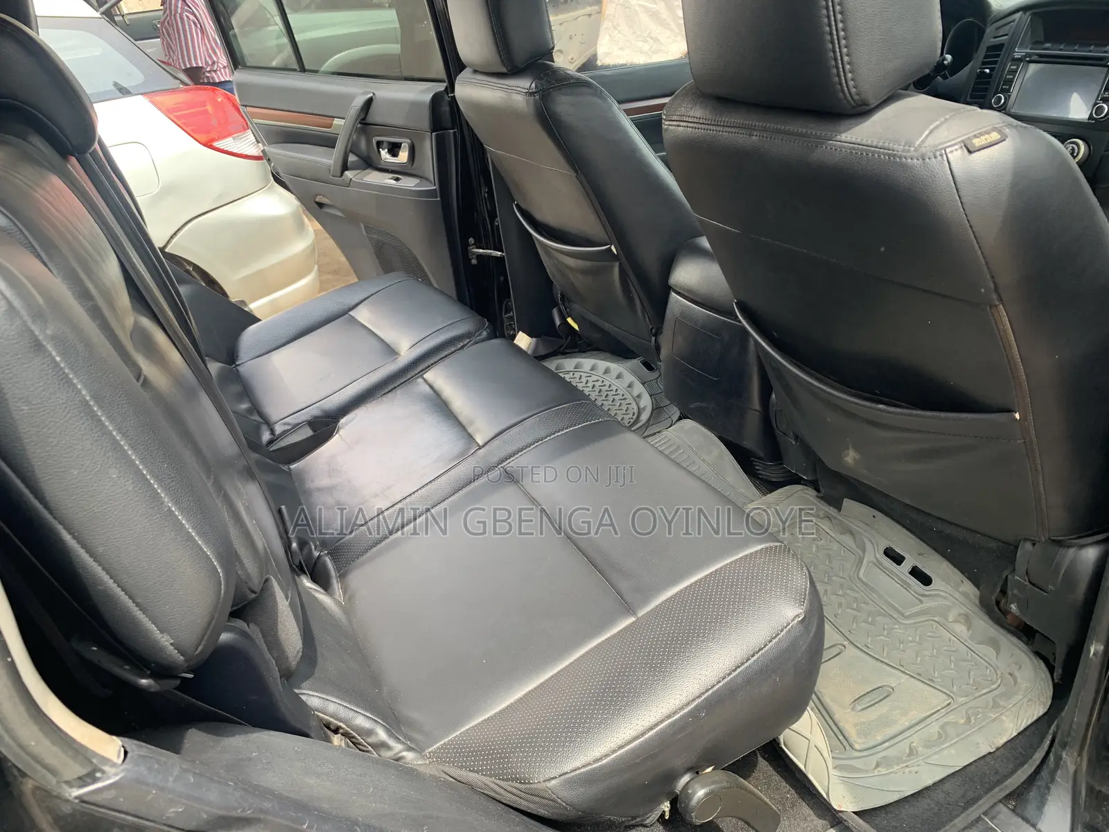 Mitsubishi Pajero 3.8 V6 GLS/GLX 2010 Black
