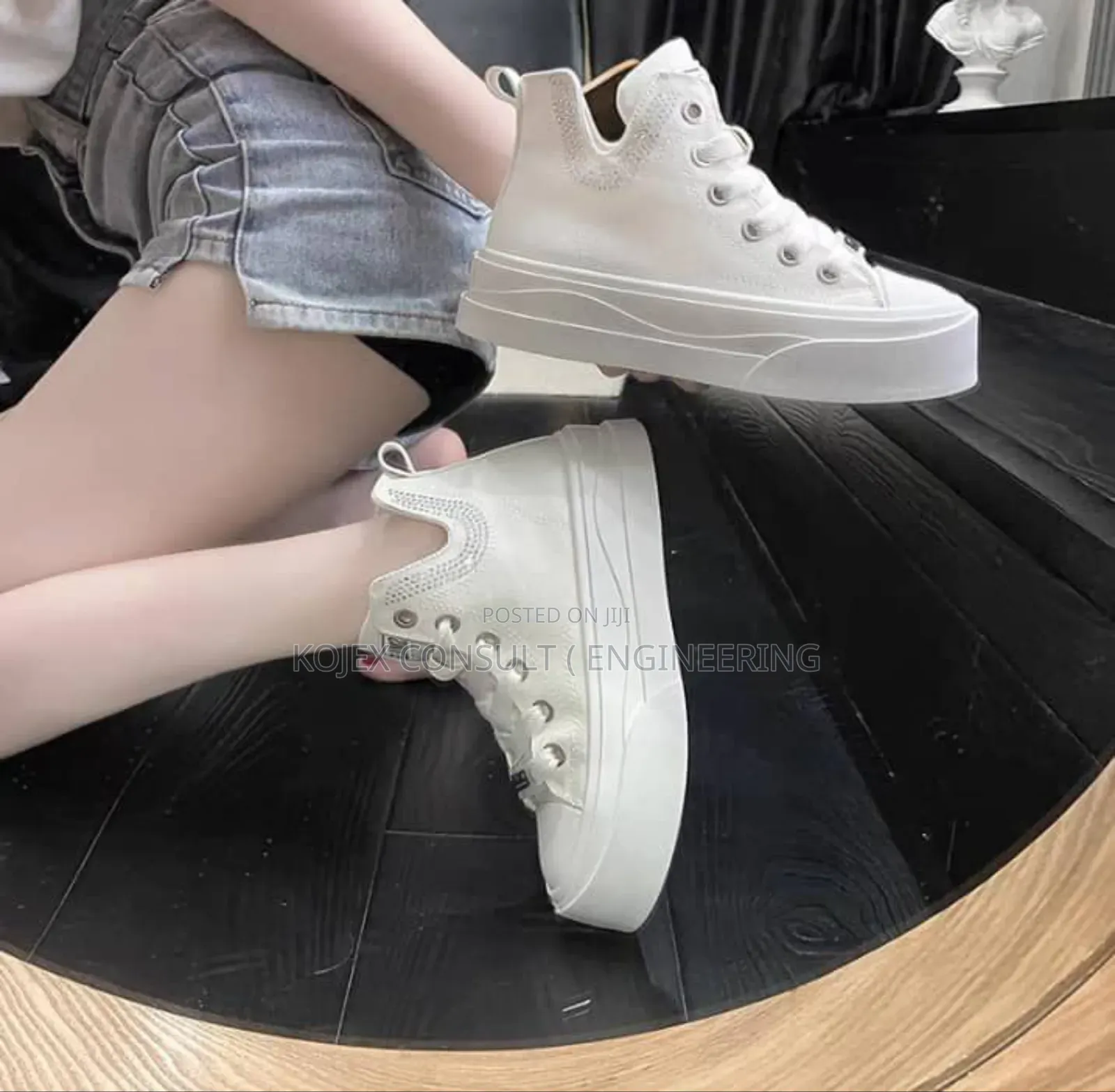 Smile Female Sneakers