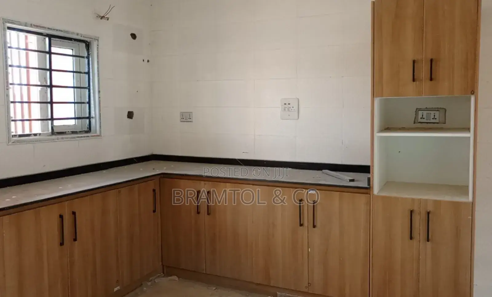 2bdrm Block of Flats in Idu Industrial for rent