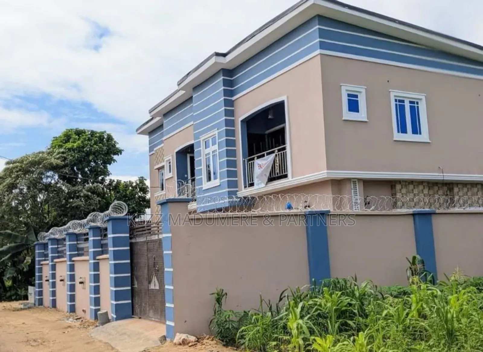 4bdrm Block of Flats in Uyo , Akwa Ibom for sale