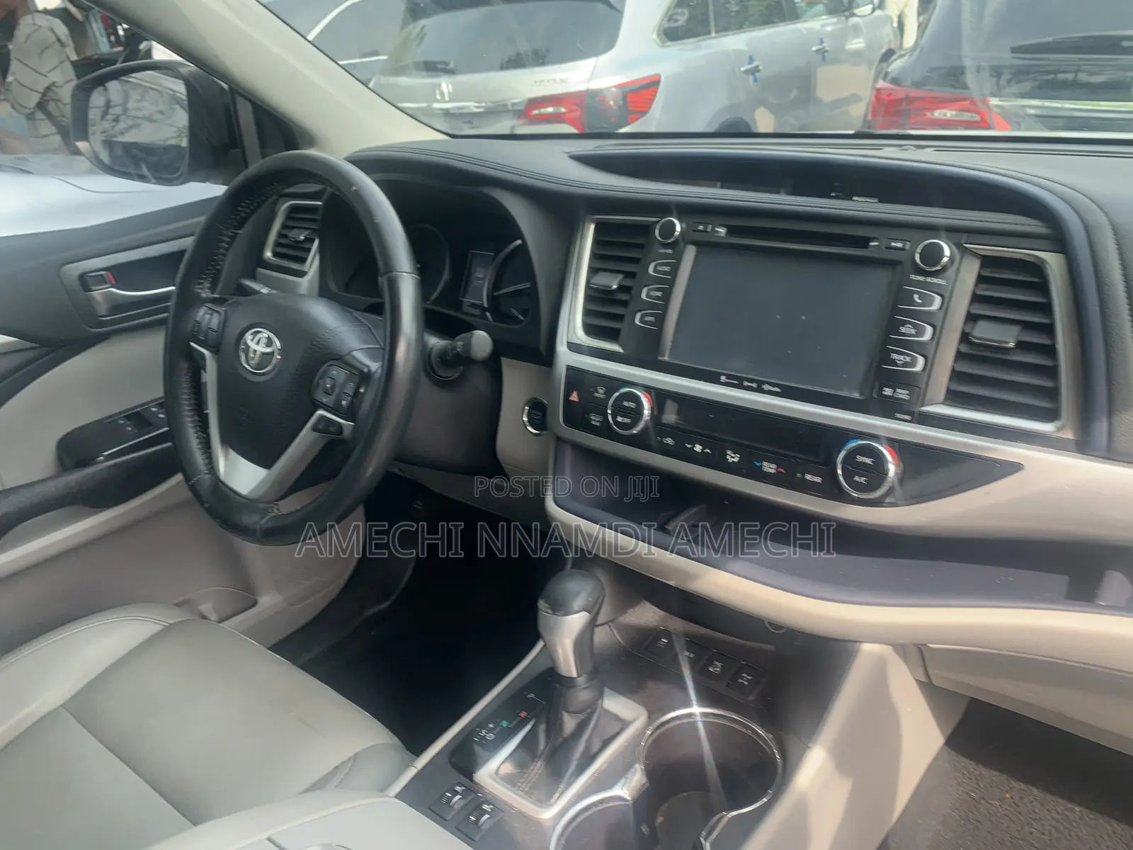 Toyota Highlander XLE 2019 Gray