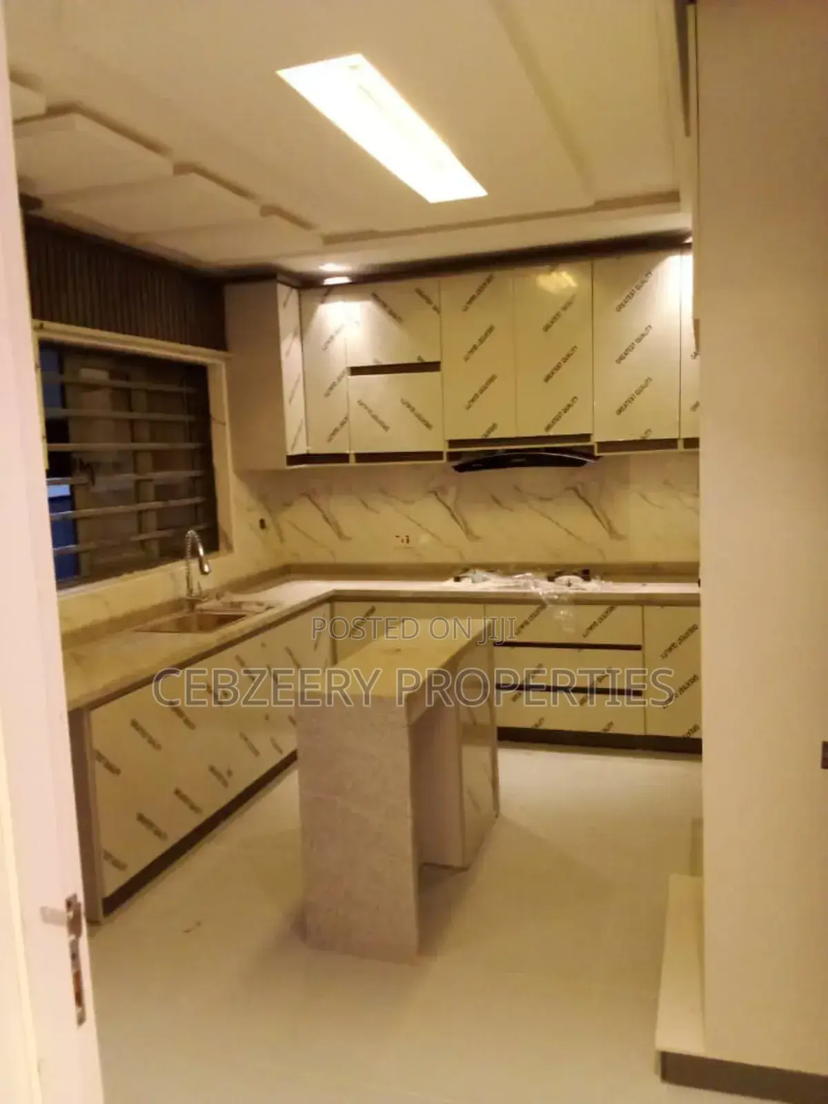 5bdrm Duplex in Omole Phase 1 for rent