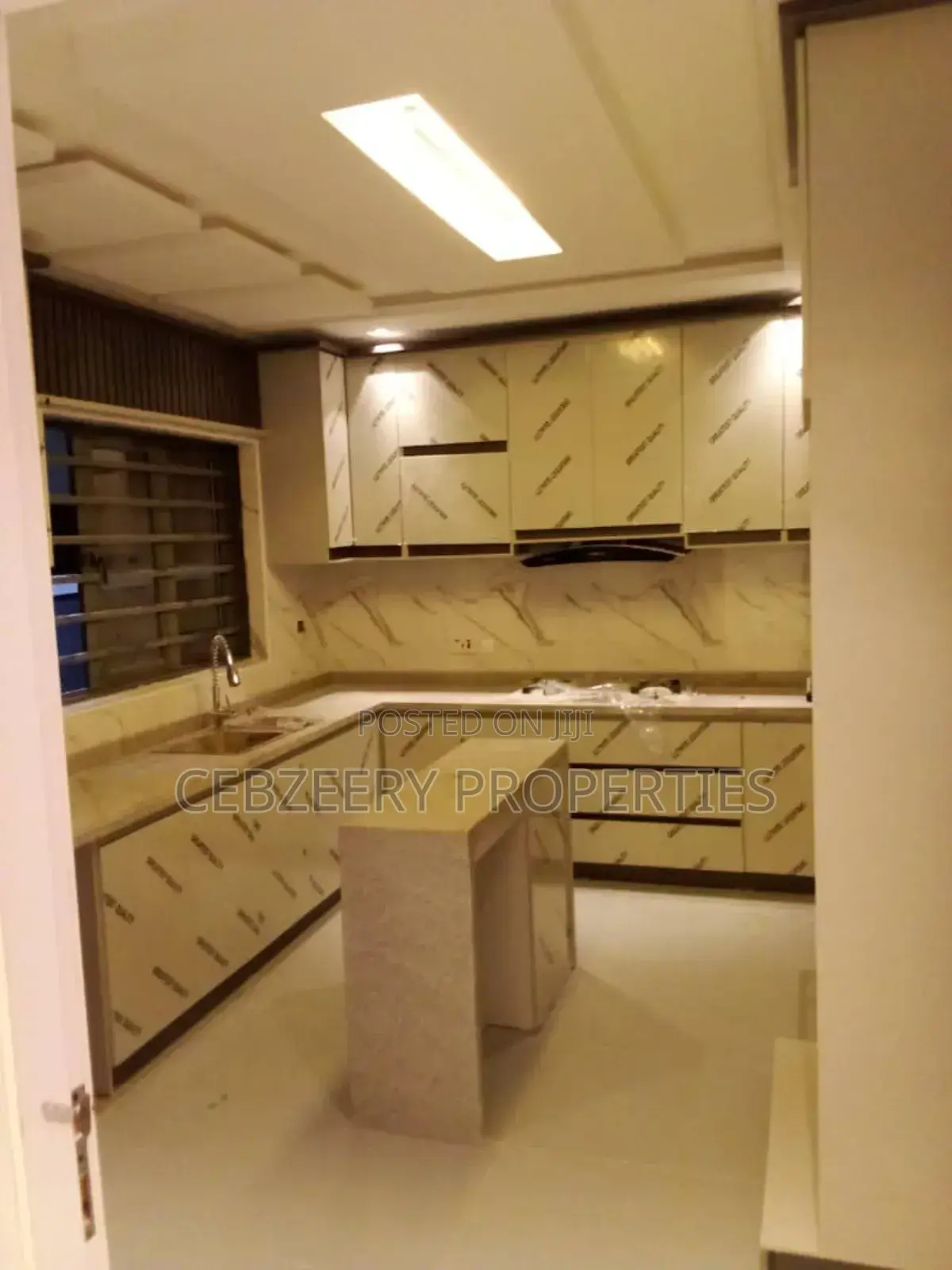 5bdrm Duplex in Omole Phase 1 for rent