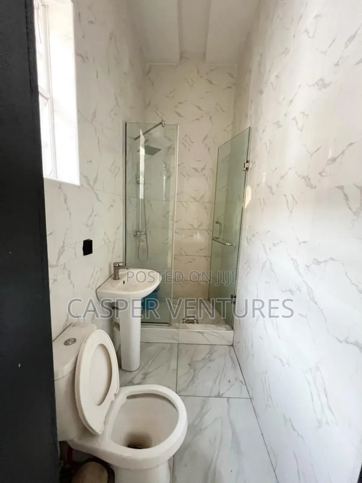 1bdrm Shared Apartment in Westend, Ikota for rent