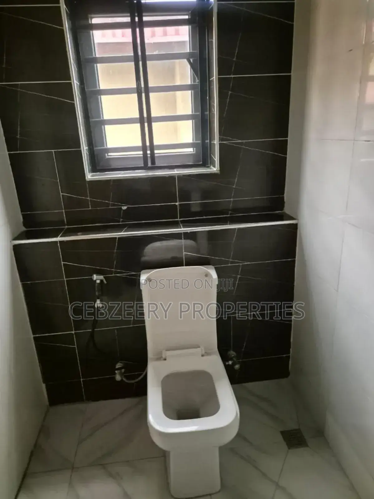 5bdrm Duplex in Omole Phase 1 for rent