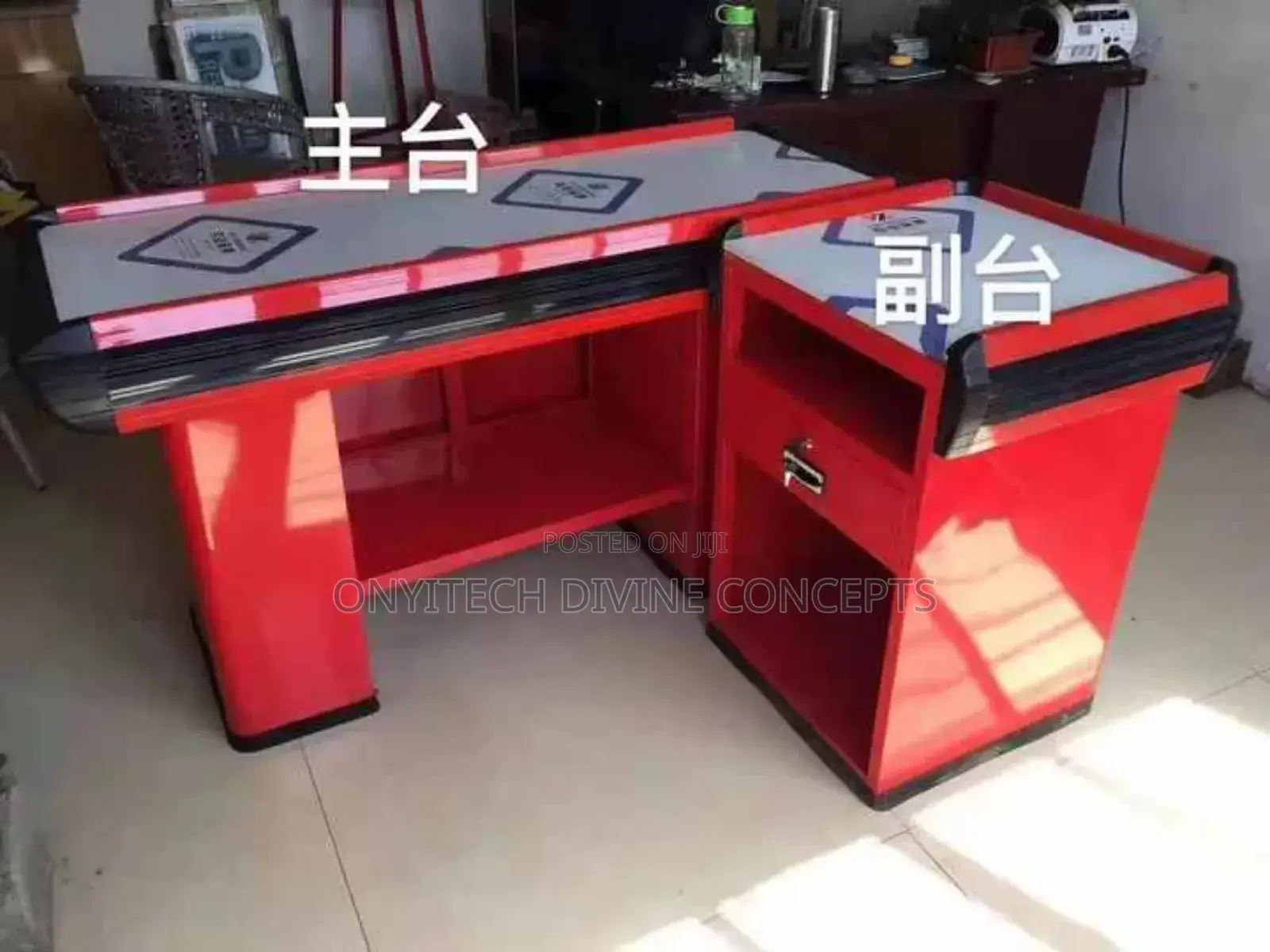 Supermarket Cash Counter