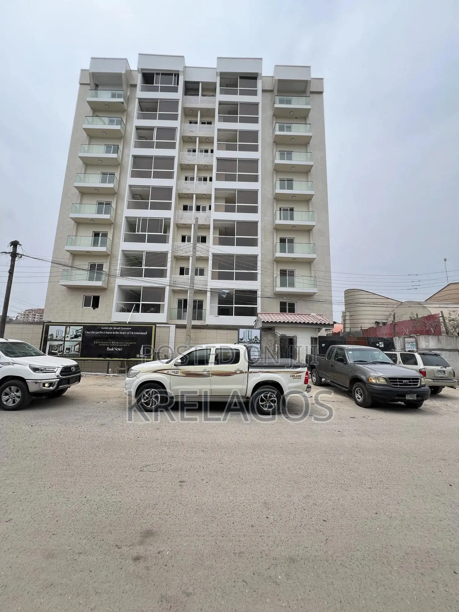 2bdrm Apartment in Akin Adesola for sale