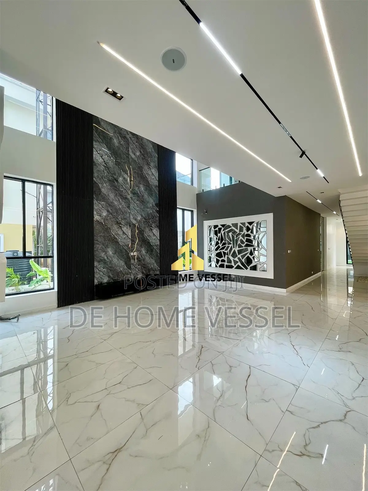 5bdrm Duplex in Osapa london for sale