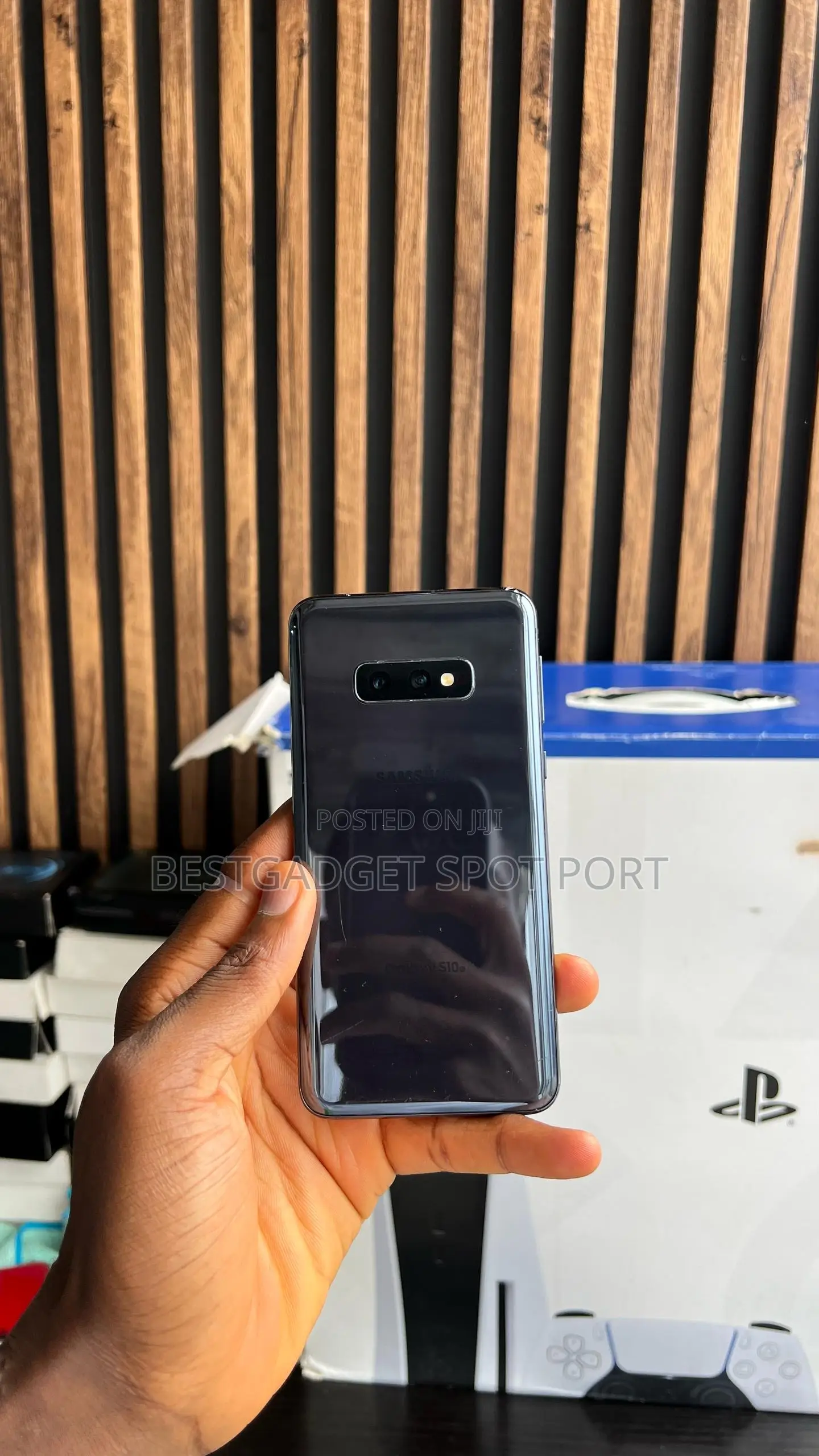 Samsung Galaxy S10e 128 GB Black