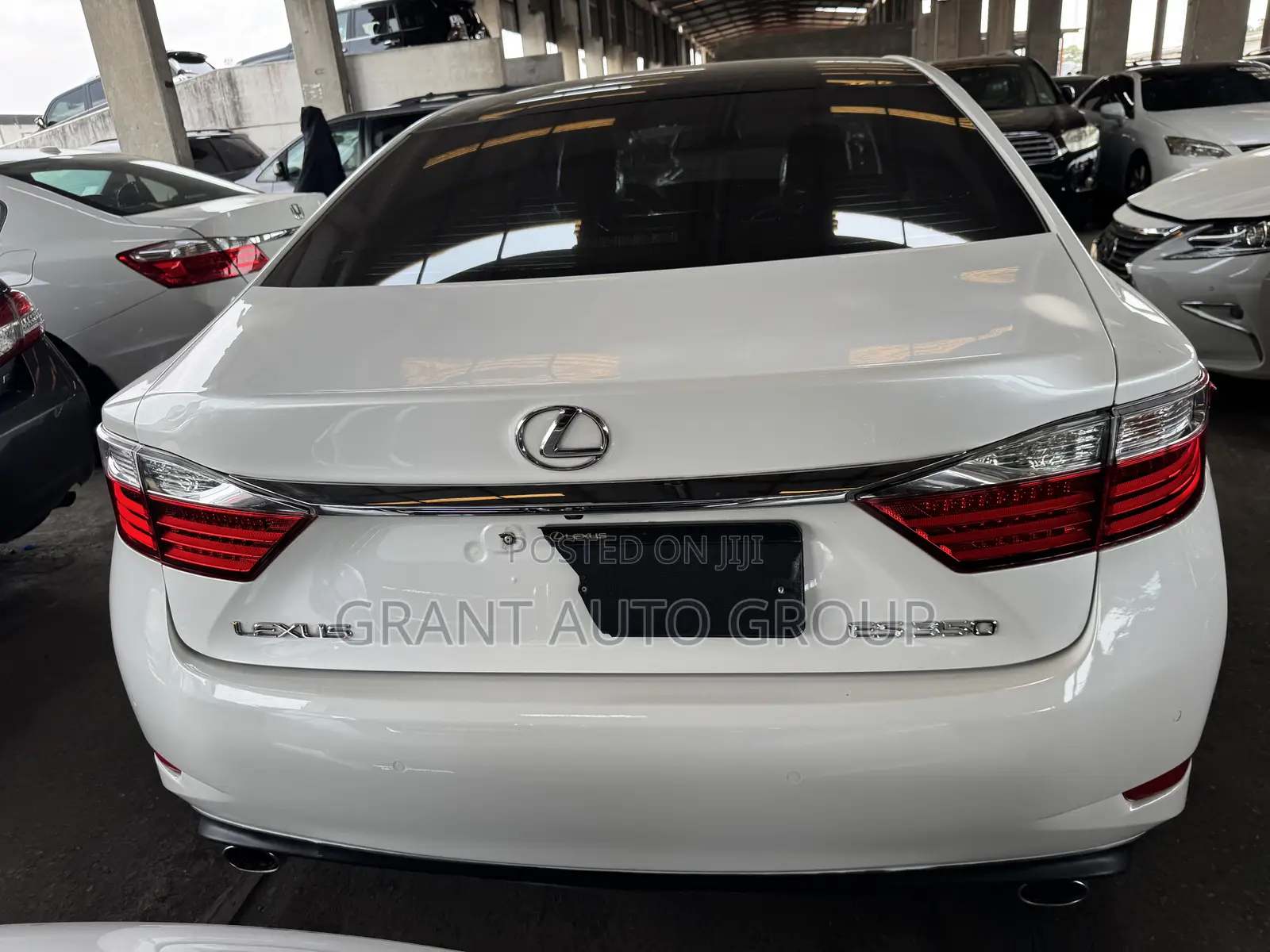 Lexus ES 350 FWD 2014 White