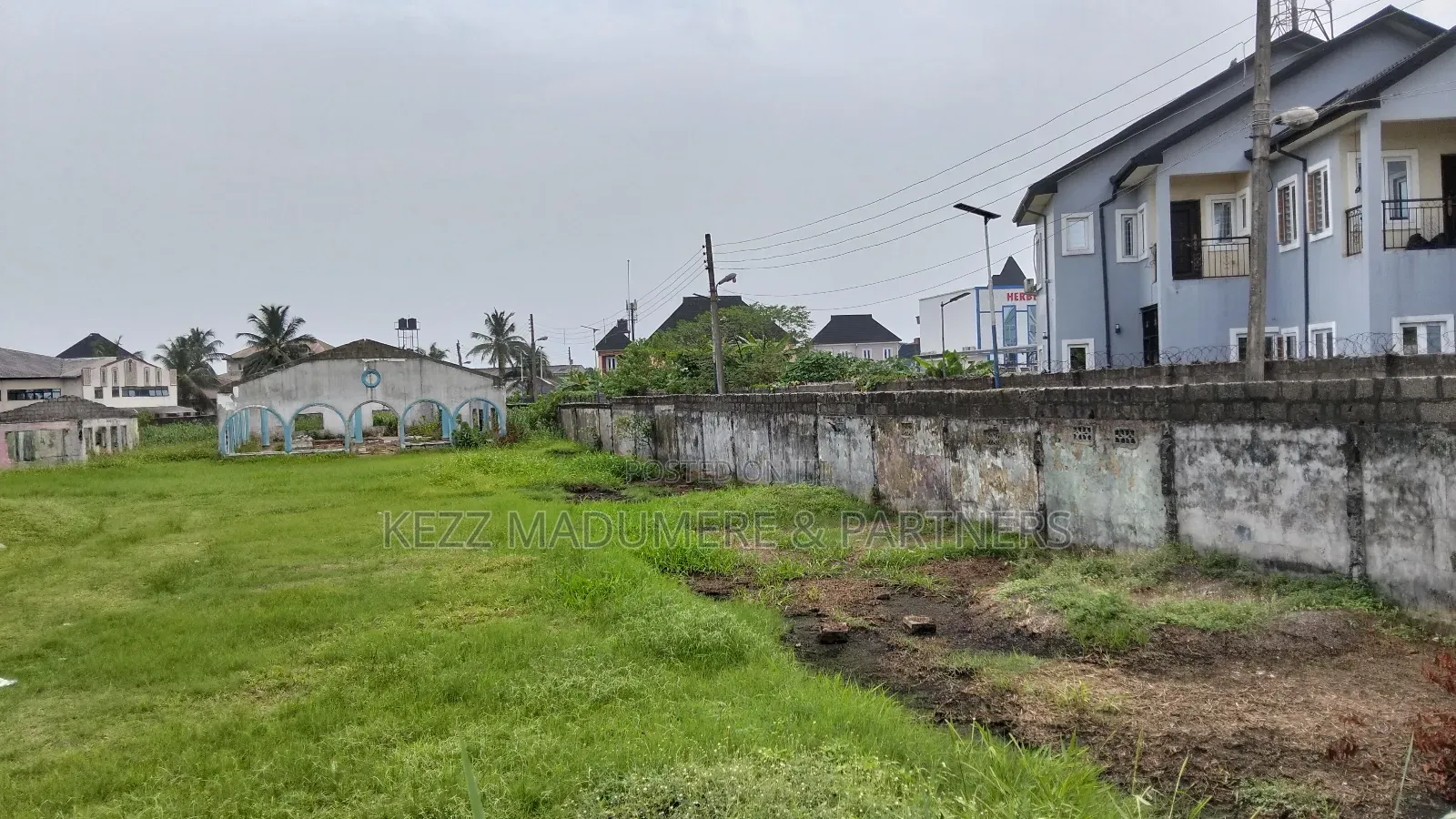For Sale : 9.5 Fenced Plots at Gra Phase 1 ,Ph