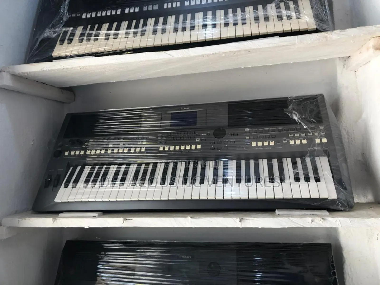 Direct London Used E443 Yamaha Keyboard