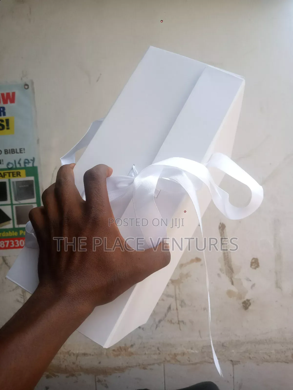 Collapsible White Box
