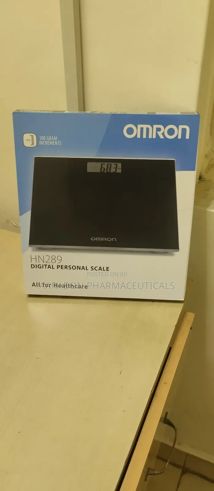 Omron Weighing Scale Hn289