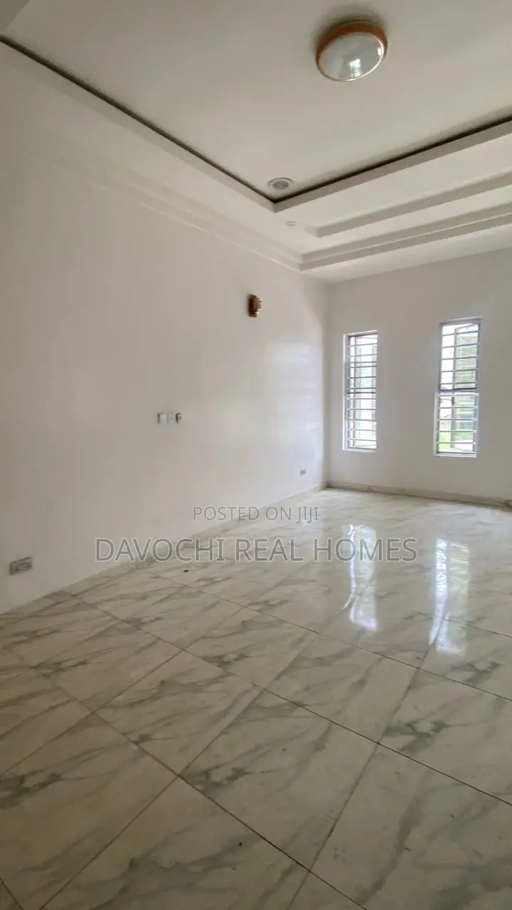 4bdrm Duplex in Chevron Dri for rent