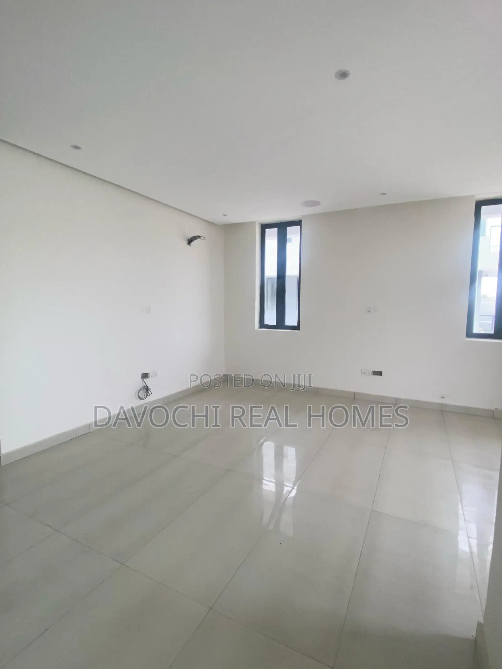 4bdrm Duplex in Chevron, Lekki for sale