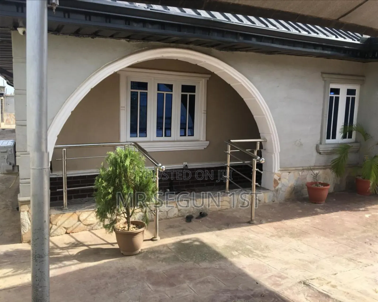 6bdrm Bungalow in Dove Estate, Odo Ona for sale