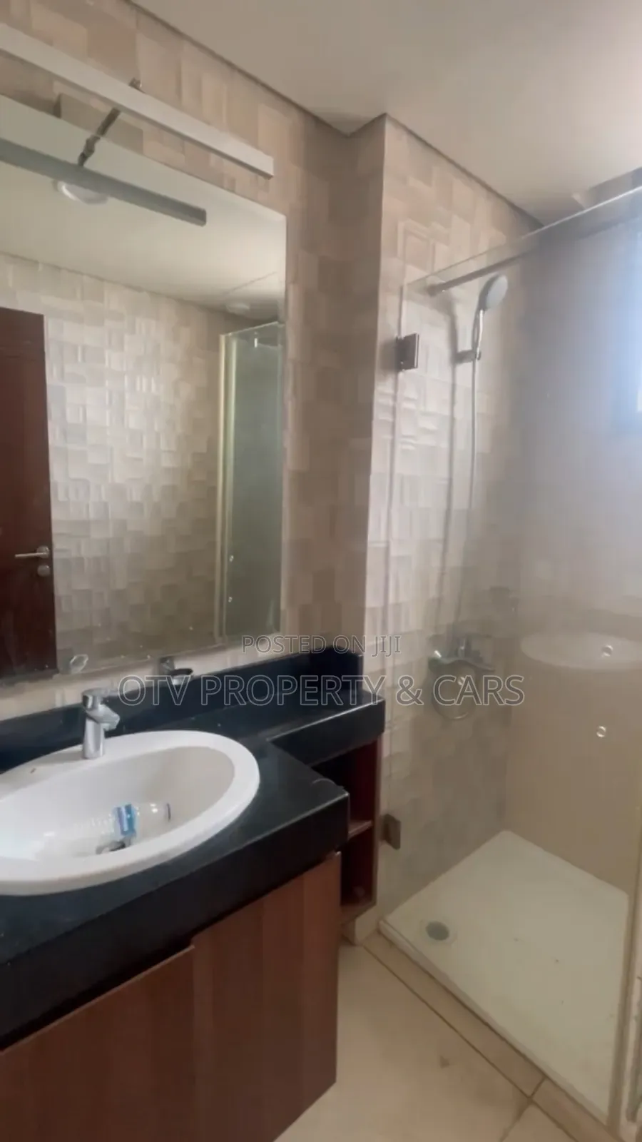 Furnished 3bdrm Apartment in Ligali Ayorinde for sale