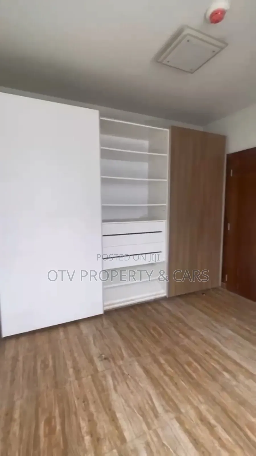 Furnished 3bdrm Apartment in Ligali Ayorinde for sale