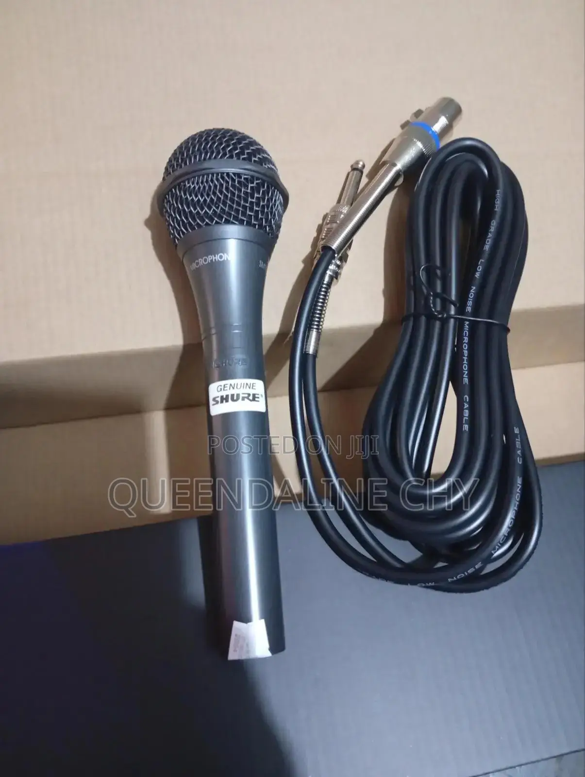 Shure Professional Dynamic Microphone