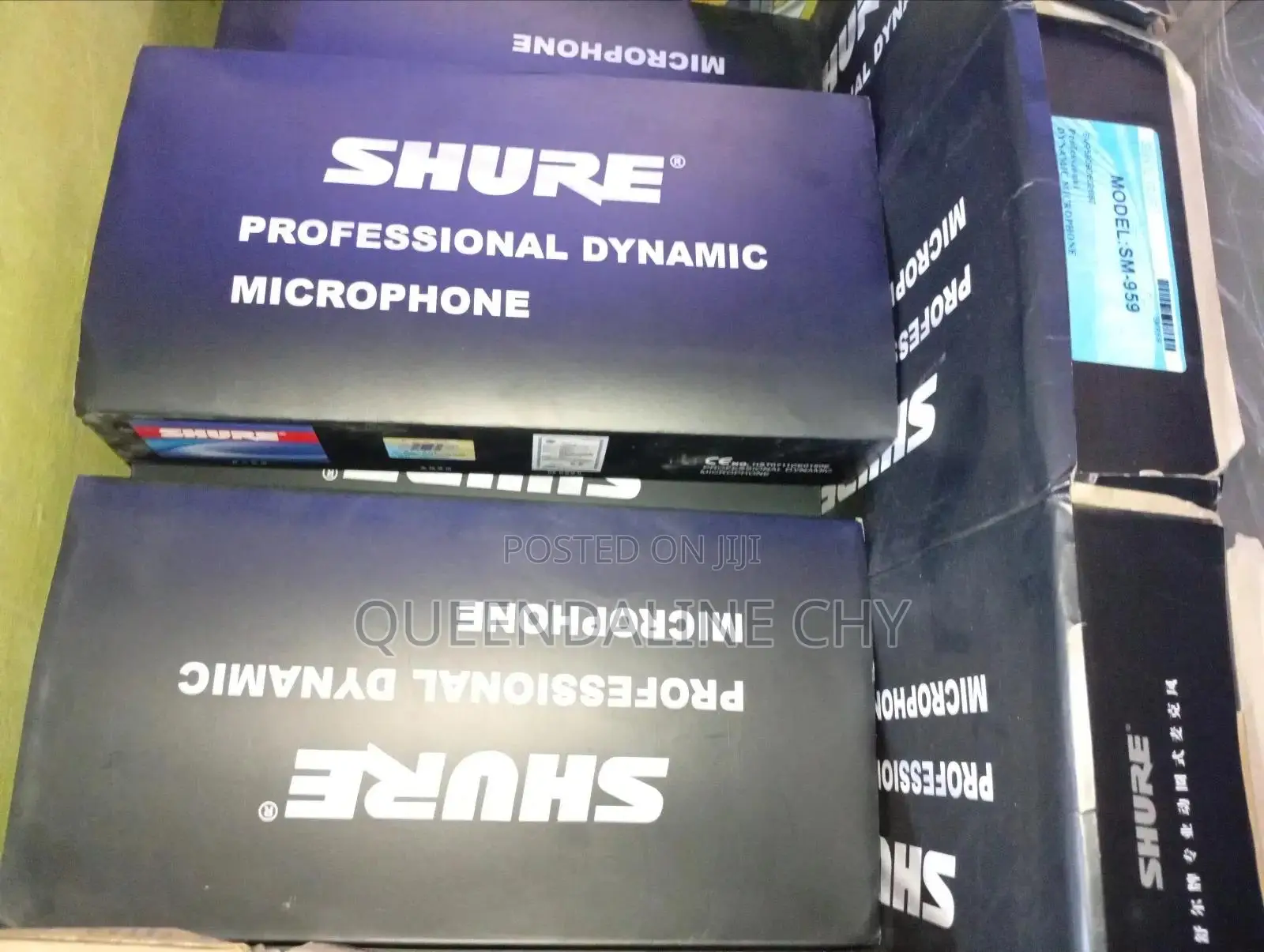 Shure Professional Dynamic Microphone