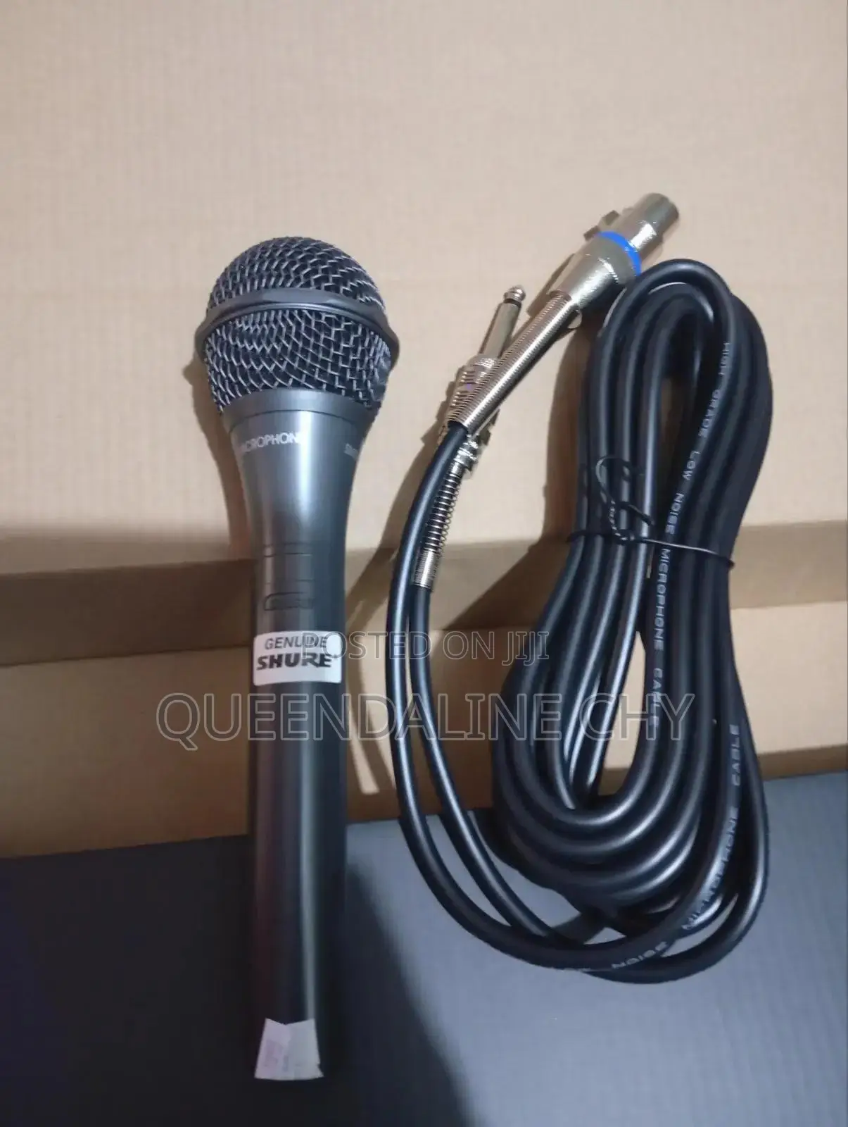 Shure Professional Dynamic Microphone