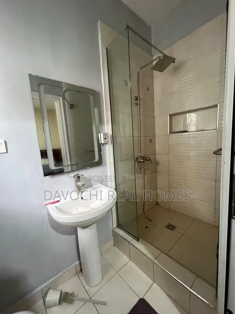 3bdrm Duplex in Osapa London for sale