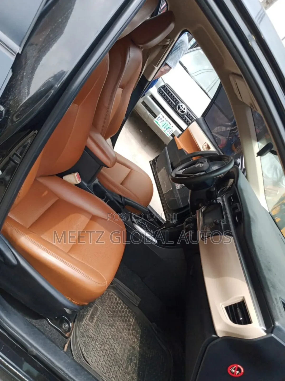 Toyota Corolla LE Plus 4dr Sedan (1.8L 4cyl CVT) 2016 Black
