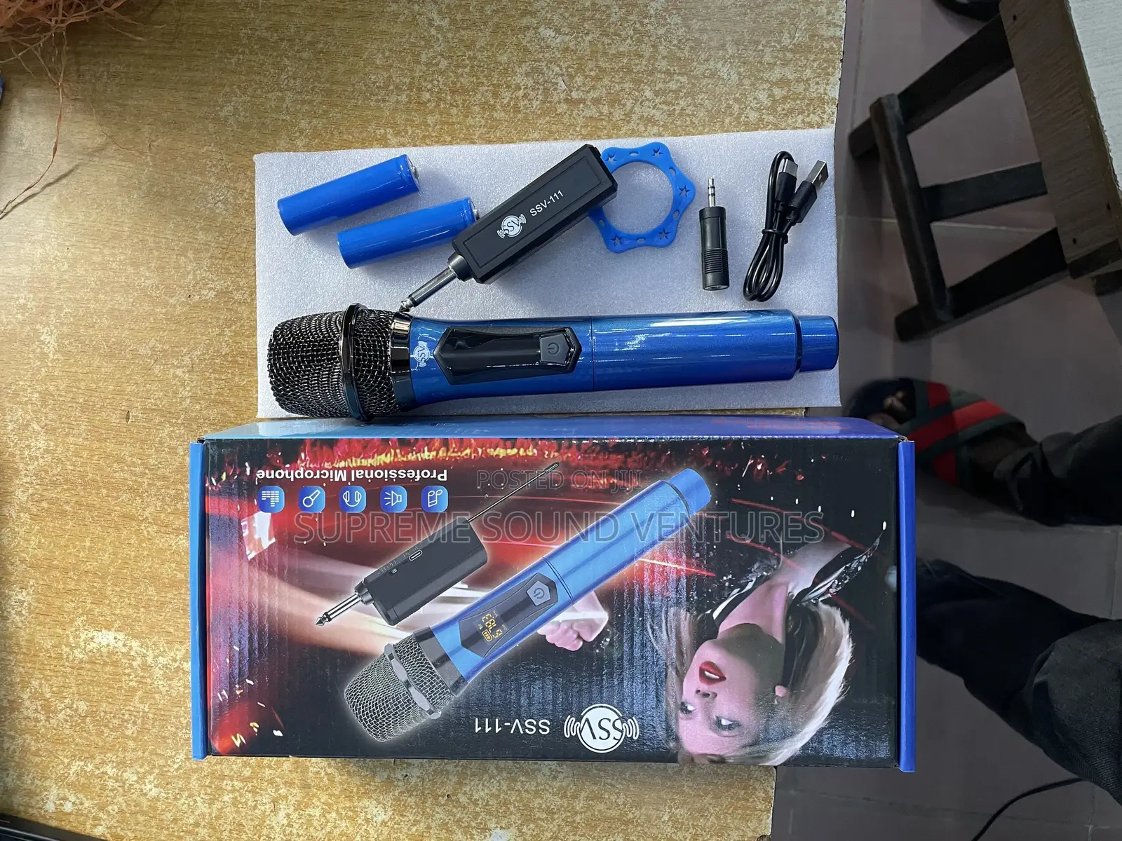 Ssv Universal Single Wireless Microphone