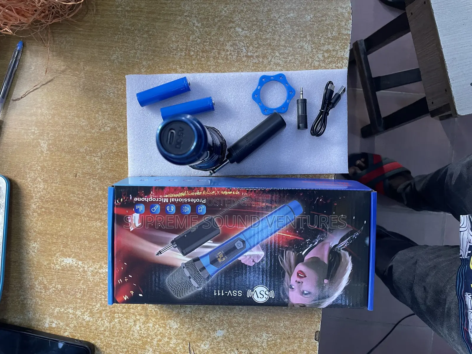 Ssv Universal Single Wireless Microphone