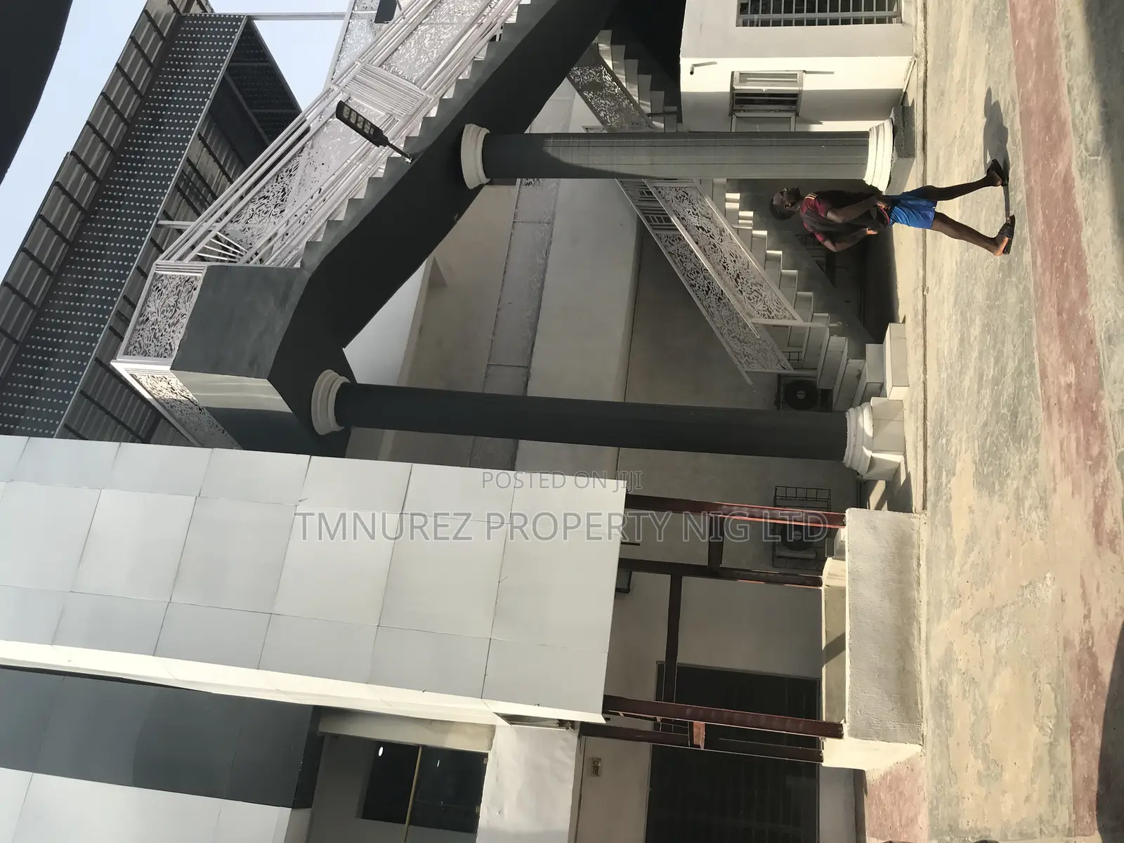 Shop Groundfloor for Rent at Agungi