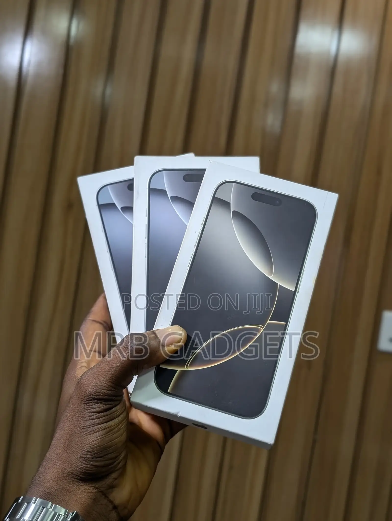 New Apple iPhone 16 Pro Max 256 GB Black