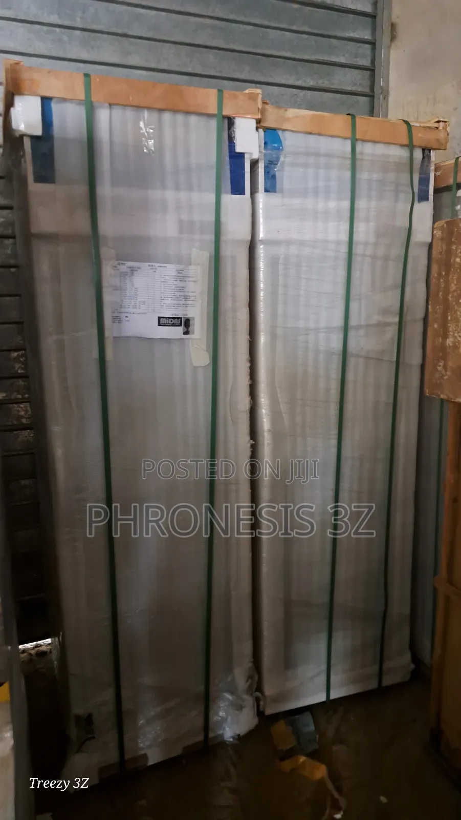Single Door Upright Showcase Freezer
