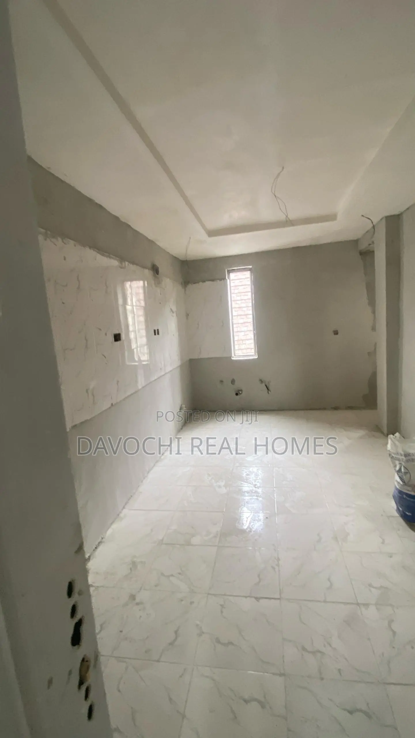 3bdrm Apartment in Chevron, Lekki for sale