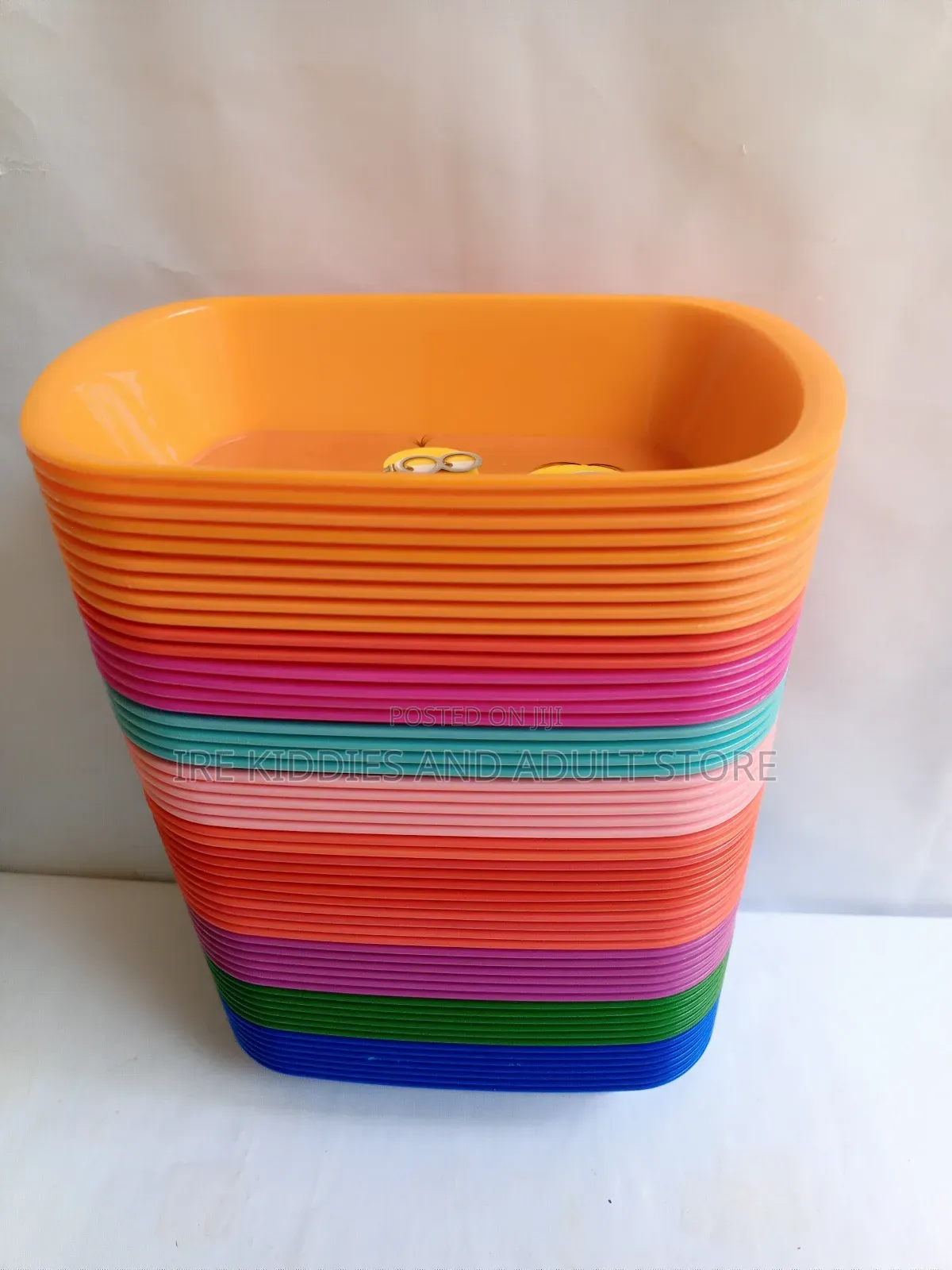 12pcs of Colour Cereal Plates