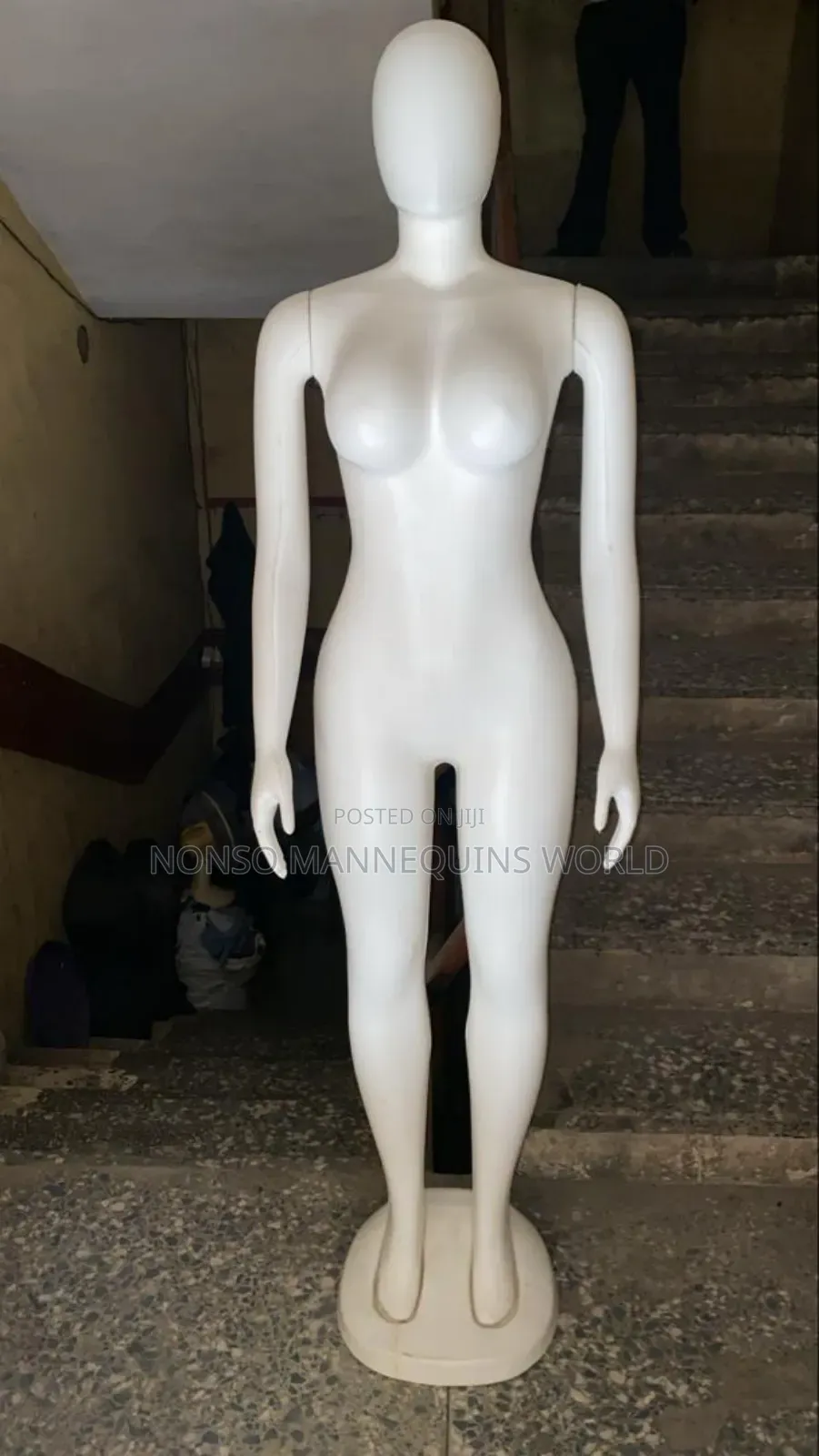 Faceless None Detachable White Plastic Mannequin