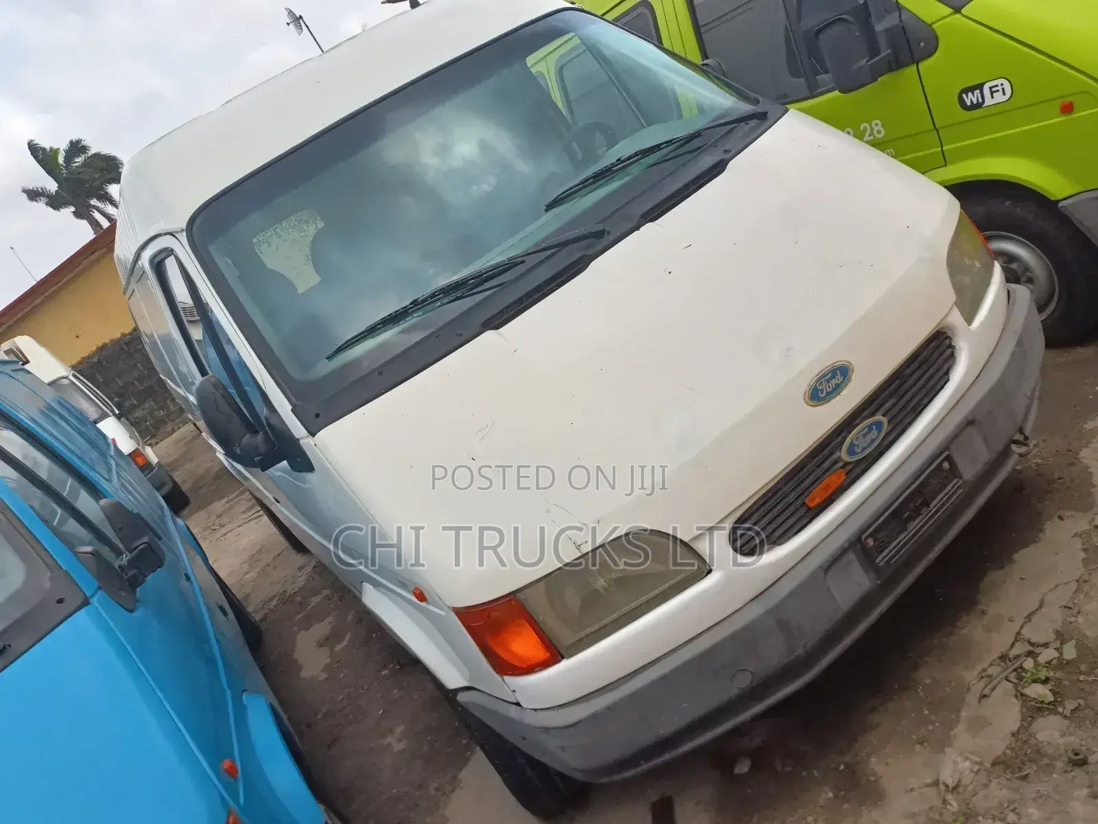 Ford Transit 2000 White