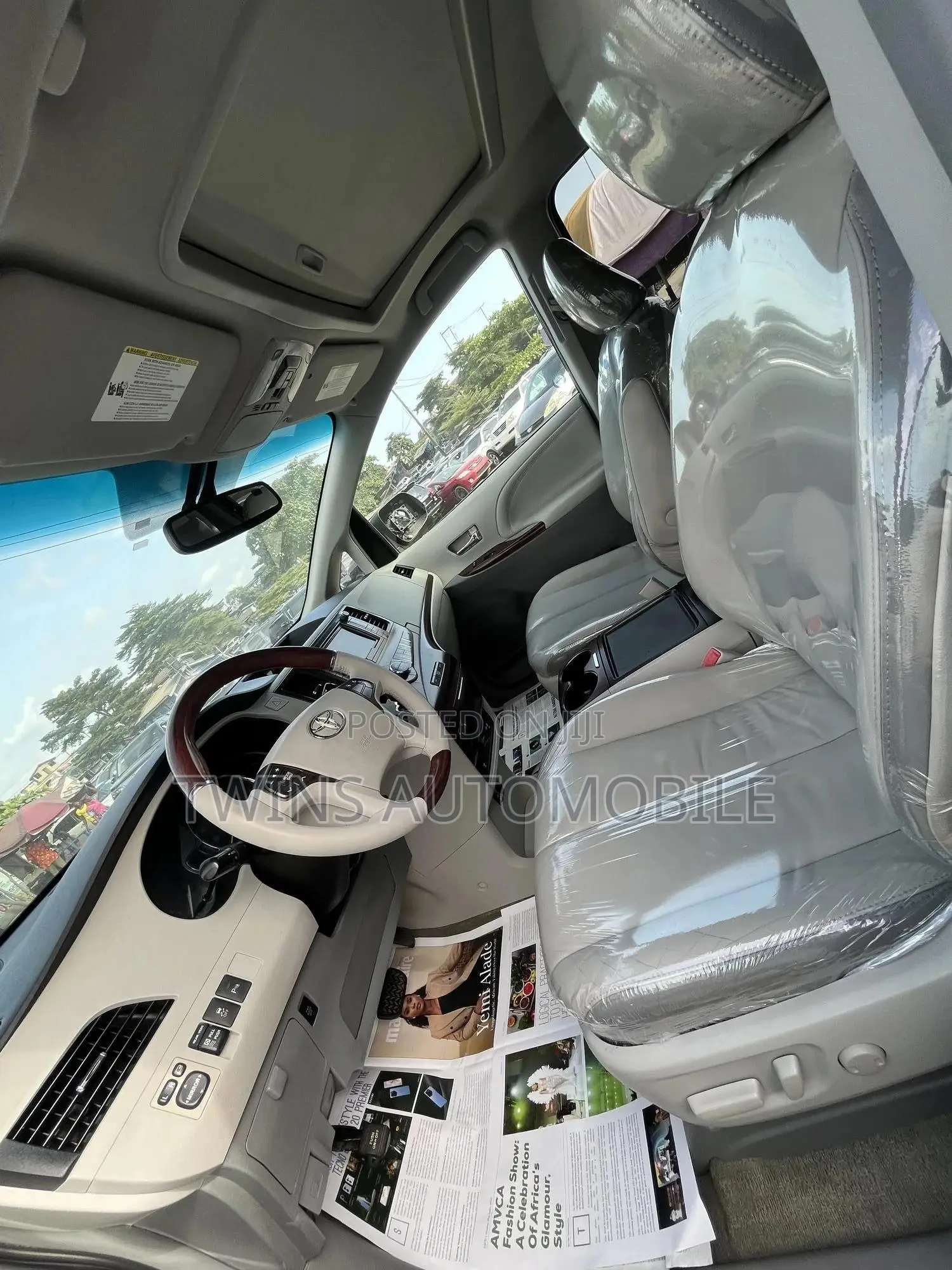 Toyota Sienna Limited 7 Passenger 2012 Silver