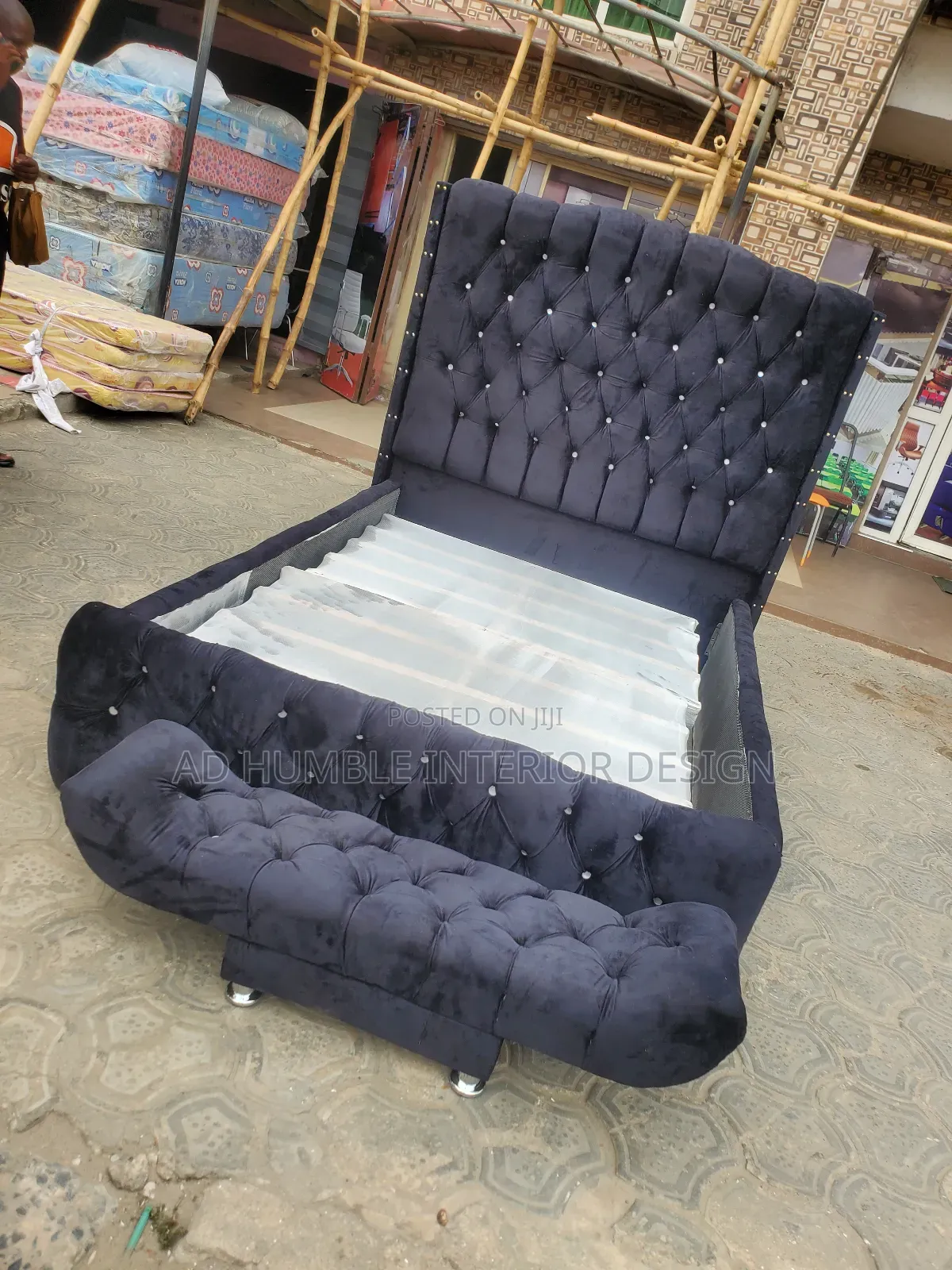 Black 4/6 Upholstery Bedframe