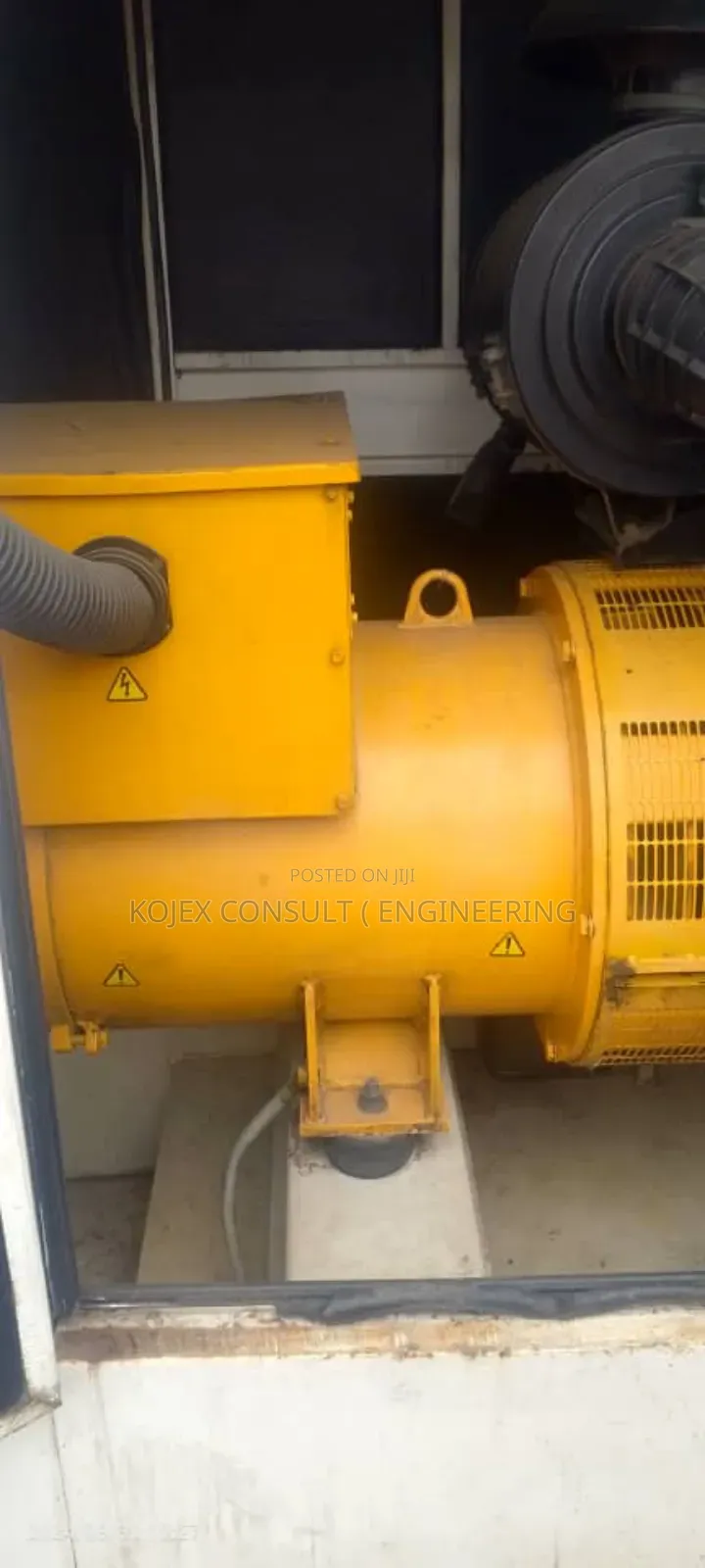250kva Cat Soundproof Generator at 21m*