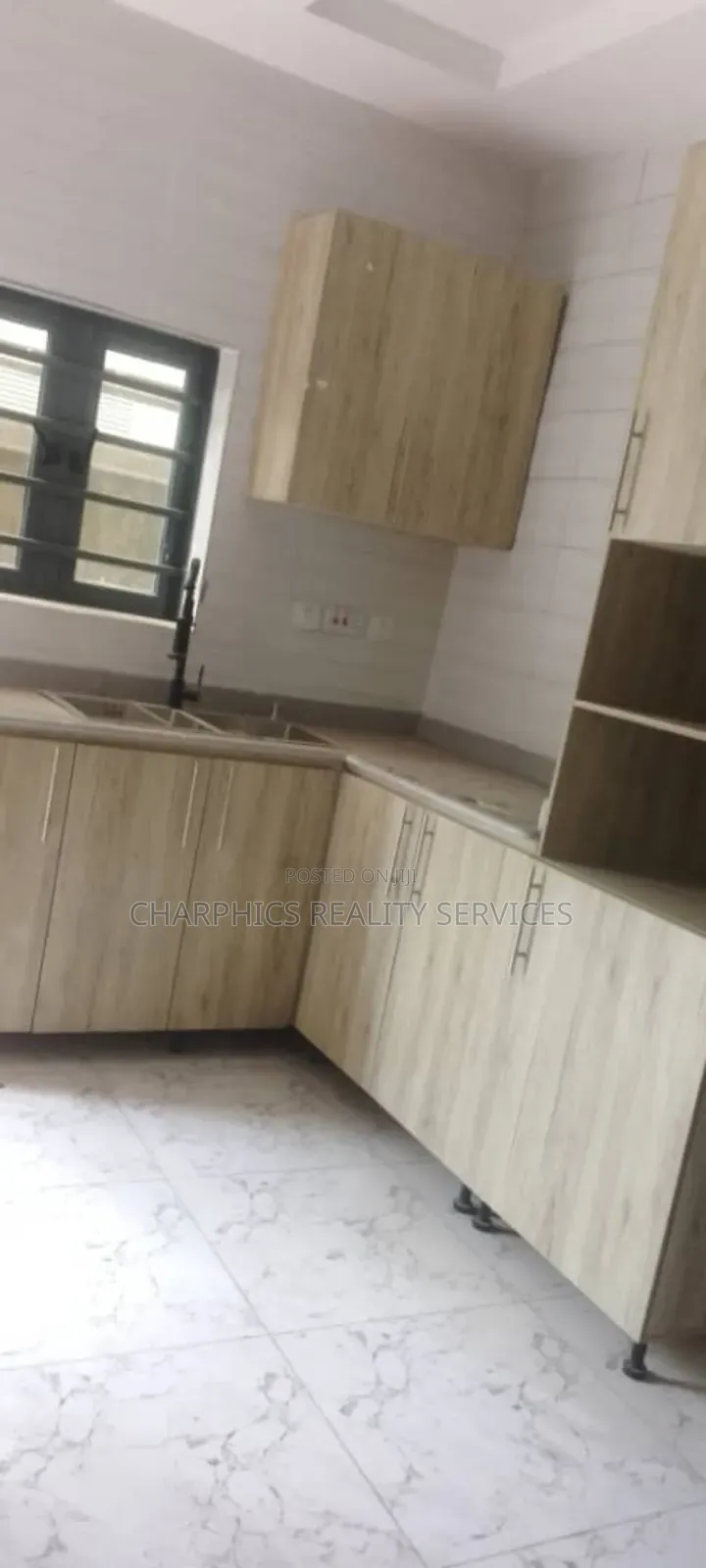 3bdrm Block of Flats in Ikeja GRA for sale