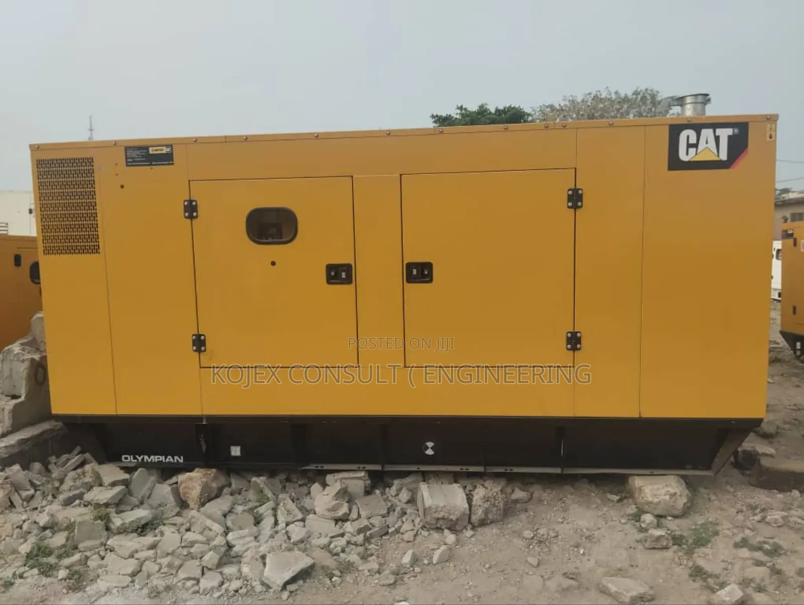 250kva Cat Soundproof Generator at 21m*
