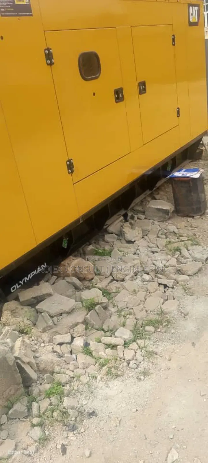 250kva Cat Soundproof Generator at 22m* *Hours: *