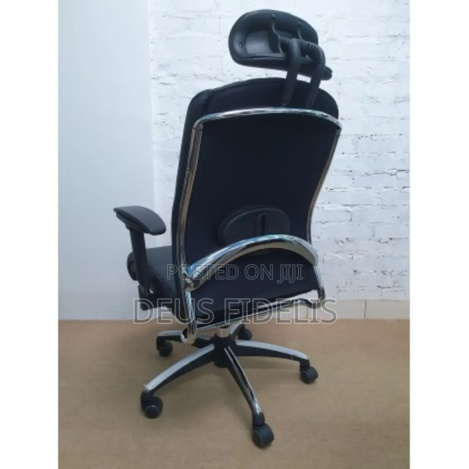 Ergonomic Office Chair With Adjustable Hand