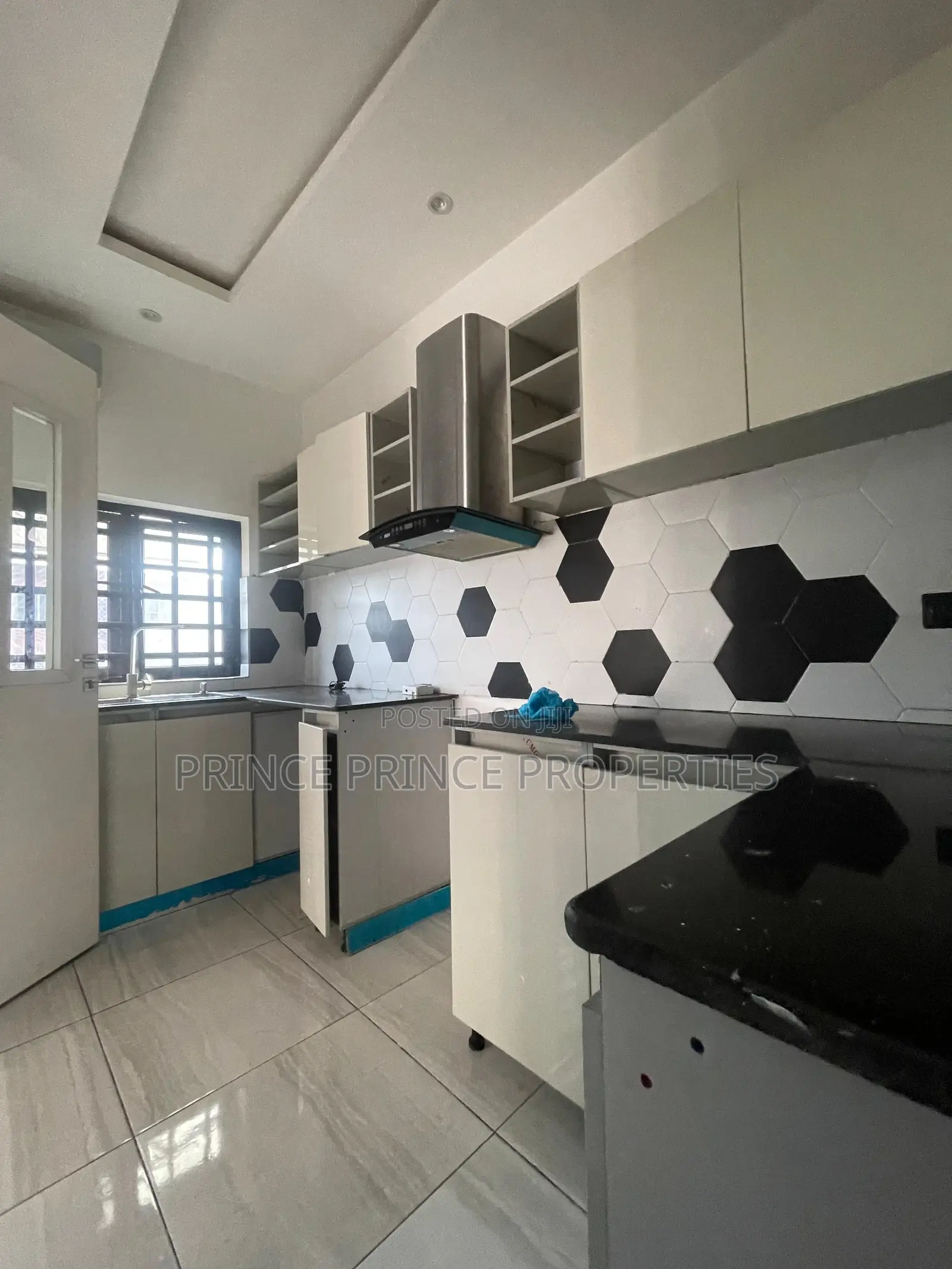 Furnished Mini Flat in Surulere for rent