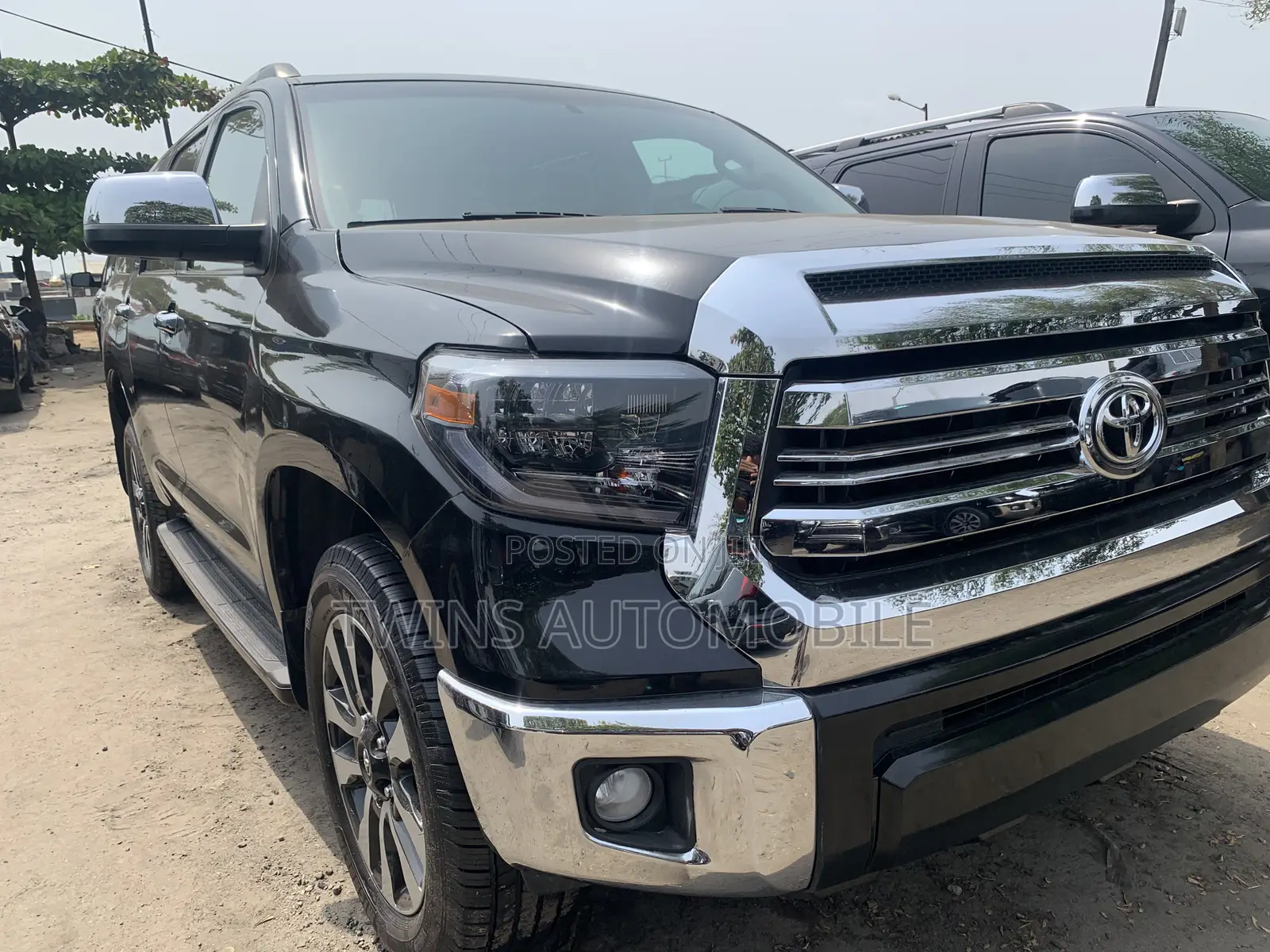 Toyota Sequoia 2015 Black