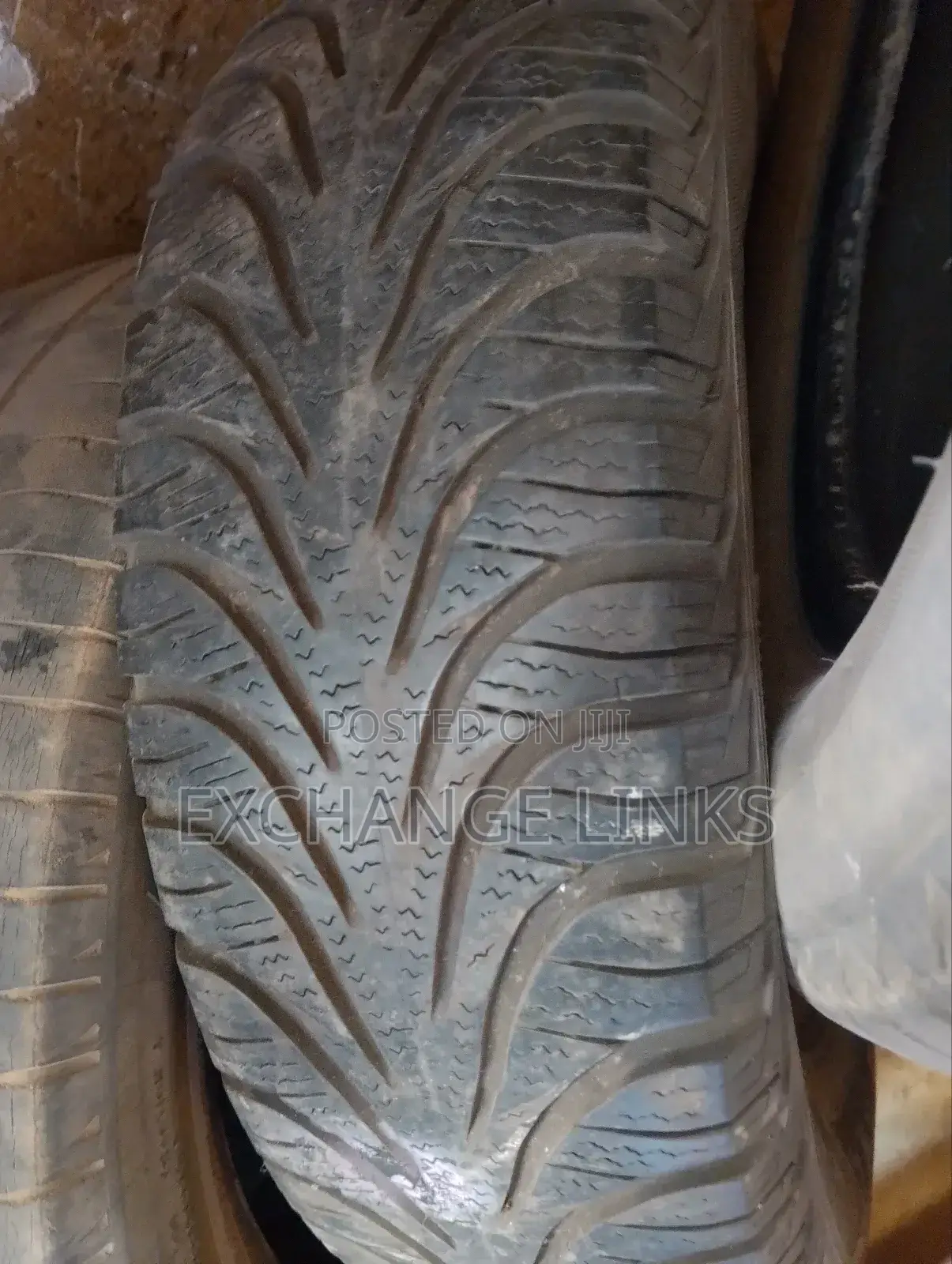 Fairly Used Car Tyres